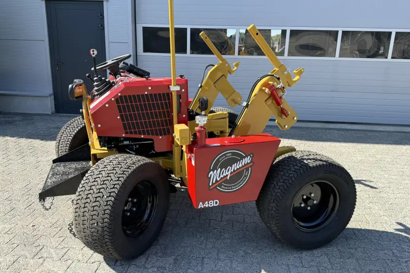 Magnum A48D Big Roll Installer
