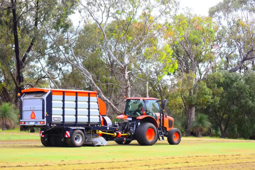 Trilo S10 Vacuum Sweeper