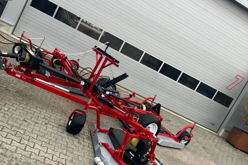 Progressive TD-92 G (galvanisée) Tondeuse rotative de finition à trois étages