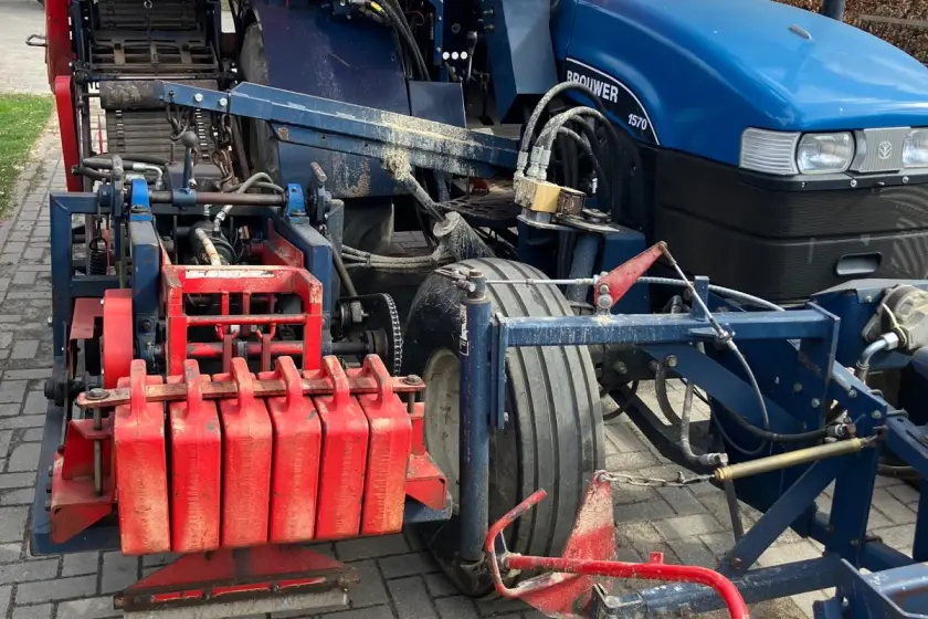 Brouwer Sod Harvester 