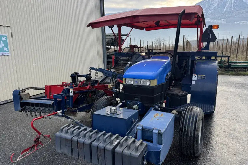 Brouwer Sod Harvester