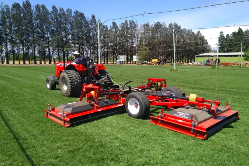 Progressive TDR-15 Dreideck-Rollenmähmaschine (NEU 2026)