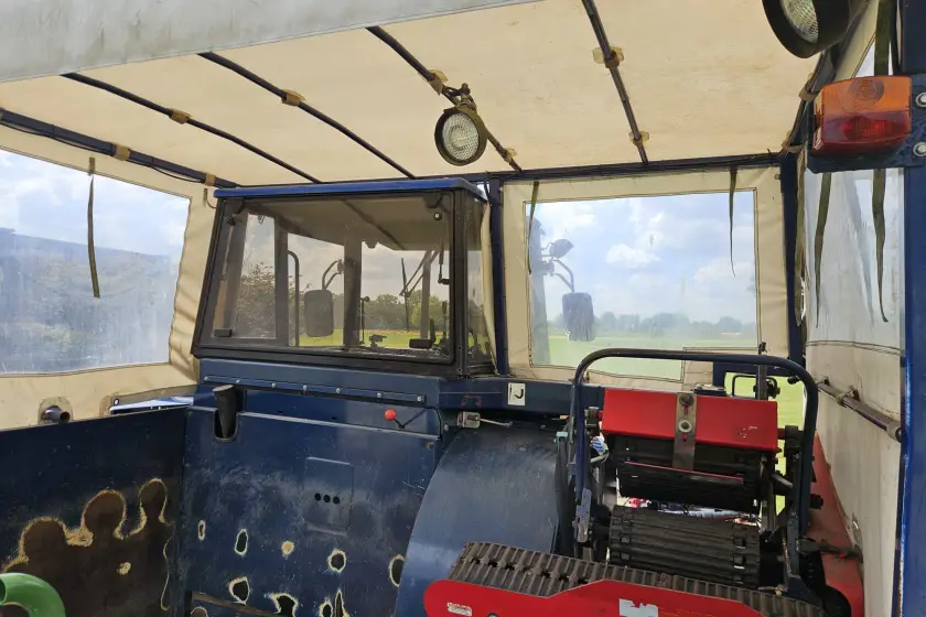Gebrauchter Brouwer – New Holland 4WD + Kabine + DIY