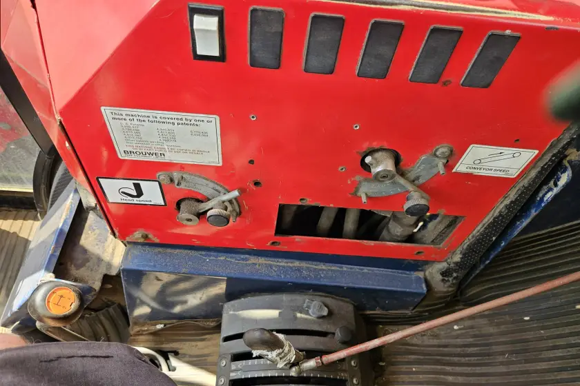 Gebrauchter Brouwer – New Holland 4WD + Kabine + DIY