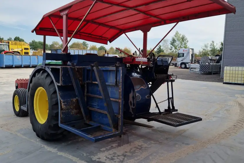 Gebrauchte „ Brouwer “ 1570 – John Deere 5225 (erhältlich bei lagerbestand )